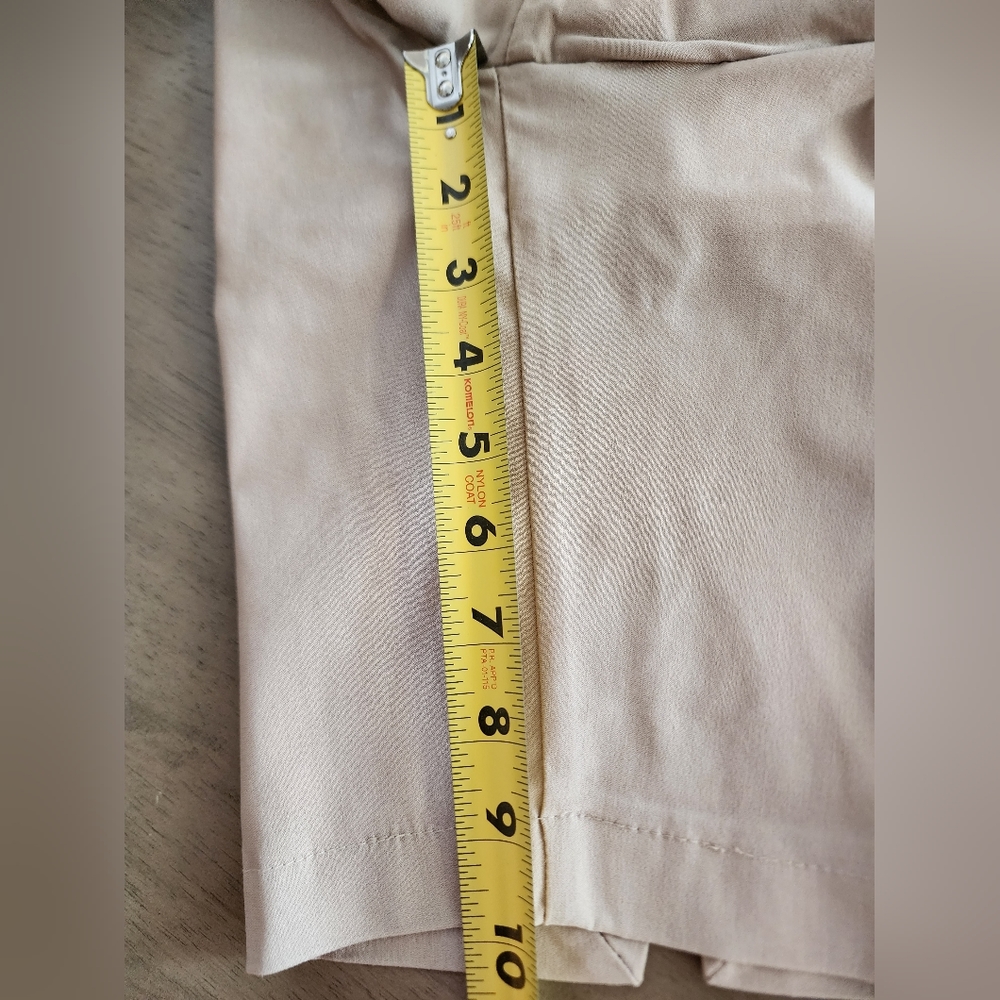 APT 9 Brynn Shorts Size 4 - Picture 4 of 5